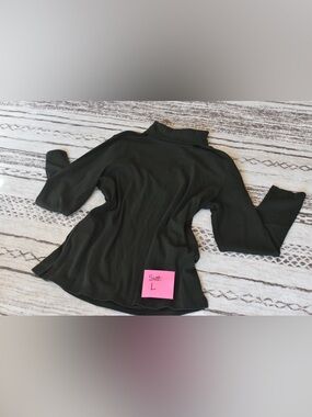 Preswick & Moore Black Long Sleeve Turtleneck Top